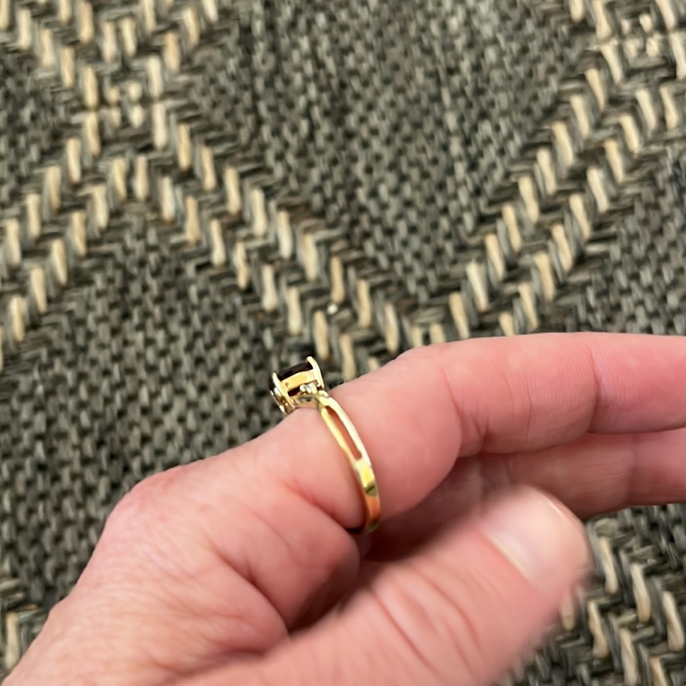 HGE ruby ring size 9 - Picture 2 of 5